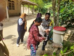 Tak Ingin Warga Sakit, Bripka Latip Utomo Gencar Sosialisasi 5 Pilar STBM di Dusun Ngambar