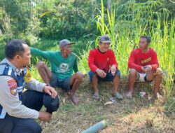 Cegah Laptospirosis, Pak Bhabin Blusukan Ke Sawah Sosialisasi ke Petani