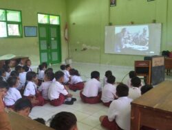 Perkokoh Ideologi Pancasila, Siswa di Pacitan Ikuti Nobar Film Pengkhianatan G30S/PKI