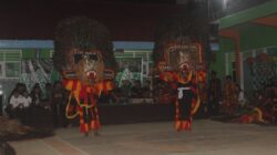 Warga Pacitan Tumpah Ruah Saksikan Pertunjukan Reog di MIM Padi III