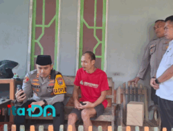 Kapolres Pacitan Kunjungi dan Bantu Remaja Penderita Stroke, Kades Nglaran: Terimakasih