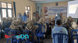 Bhabinkamtibmas Tulakan Dampingi Pra Penilaian Kader Posyandu ILP di Desa Gasang