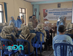Bhabinkamtibmas Tulakan Dampingi Pra Penilaian Kader Posyandu ILP di Desa Gasang
