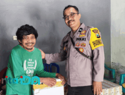 Aipda Latip Utomo Bantu Kebutuhan Pak Ngadenan dan Putrinya