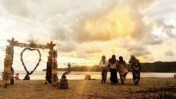 Pantai Pancer Door Pacitan Cocok untuk Berburu Sunset Hingga Kulineran
