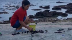 Pacitan Punya Pantai M-Blue, Cantik dan Masih Perawan