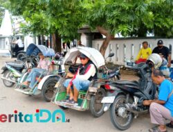 Terminal Sepi, Tukang Becak Pacitan Makin Sulit Cari Nafkah