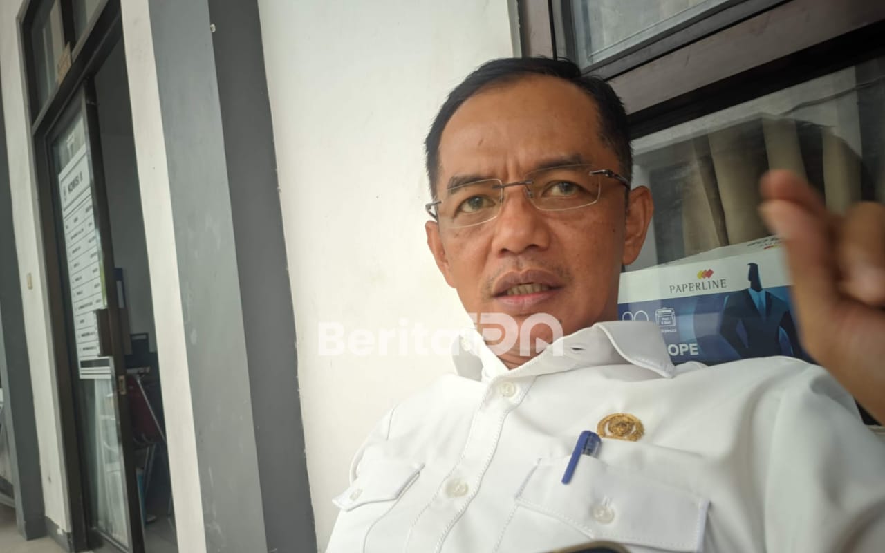Ketua Komisi II DPRD Pacitan Rudi Handoko meminta kasus kematian delapan ternak di Desa Pelem, Kecamatan Pringkuku, menjadi bahan evaluasi menyeluruh terhadap program kesehatan hewan dan vaksinasi yang dijalankan pemerintah daerah.