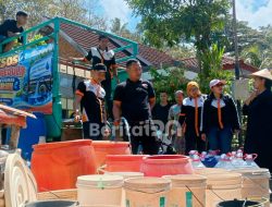 Peduli Kekeringan, Komunitas Perantau ARPAC Salurkan 35 Tangki Air Bersih di Pacitan
